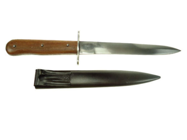 Trench knife