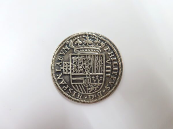 Spanish coin: 8 reales,1590 - Image 2