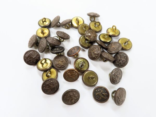 Netherlands army small button (original)